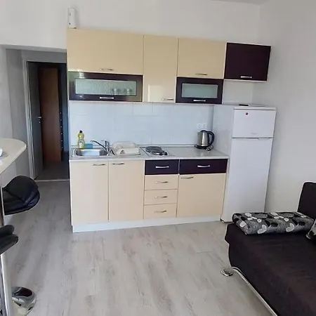 Zana Apartment